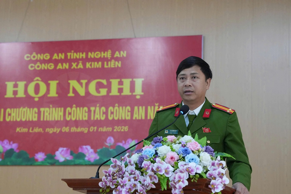 Đồng chí Trung tá Hồ Minh Dũng, Trưởng Công an xã Kim Liên phát biểu