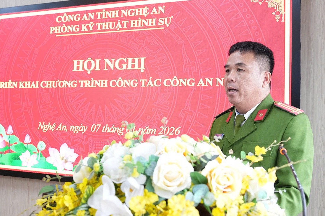 Đồng chí Thượng tá Bùi Minh Hiếu Trưởng Phòng Kỹ thuật hình sự phát biểu tại Hội nghị