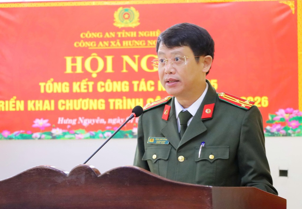 Đồng chí Thượng tá Đinh Anh Dũng - Ủy viên Ban Thường vụ Đảng ủy, Trưởng phòng Tổ chức cán bộ Công an tỉnh phát biểu