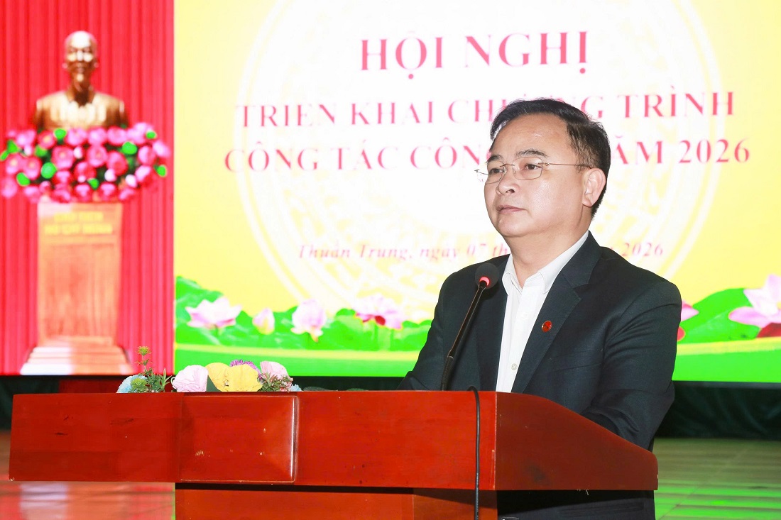 Đồng chí Nguyễn Đình Khương, Bí thư Đảng ủy, Chủ tịch HĐND xã Thuần Trung phát biểu