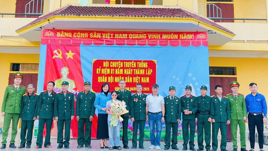 Buổi nói chuyện diễn ra với nhiều nội dung phong phú