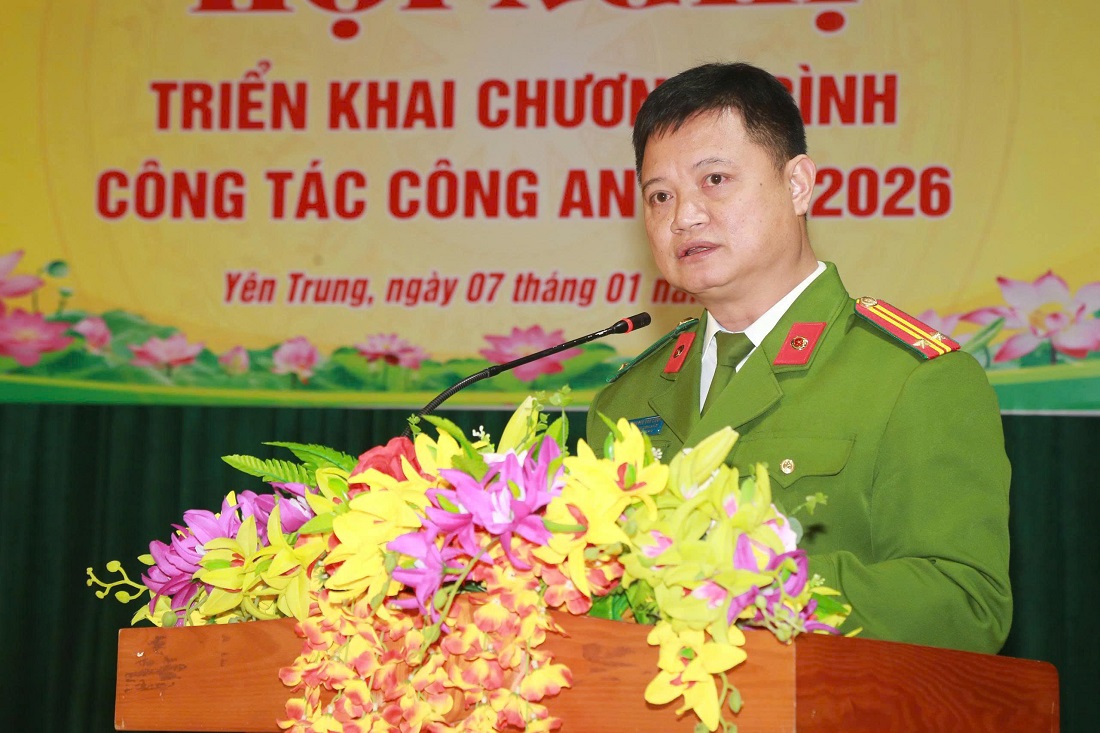 Đồng chí Trung tá Nguyễn Văn Cương - Trưởng Công an xã Yên Trung phát biểu 
