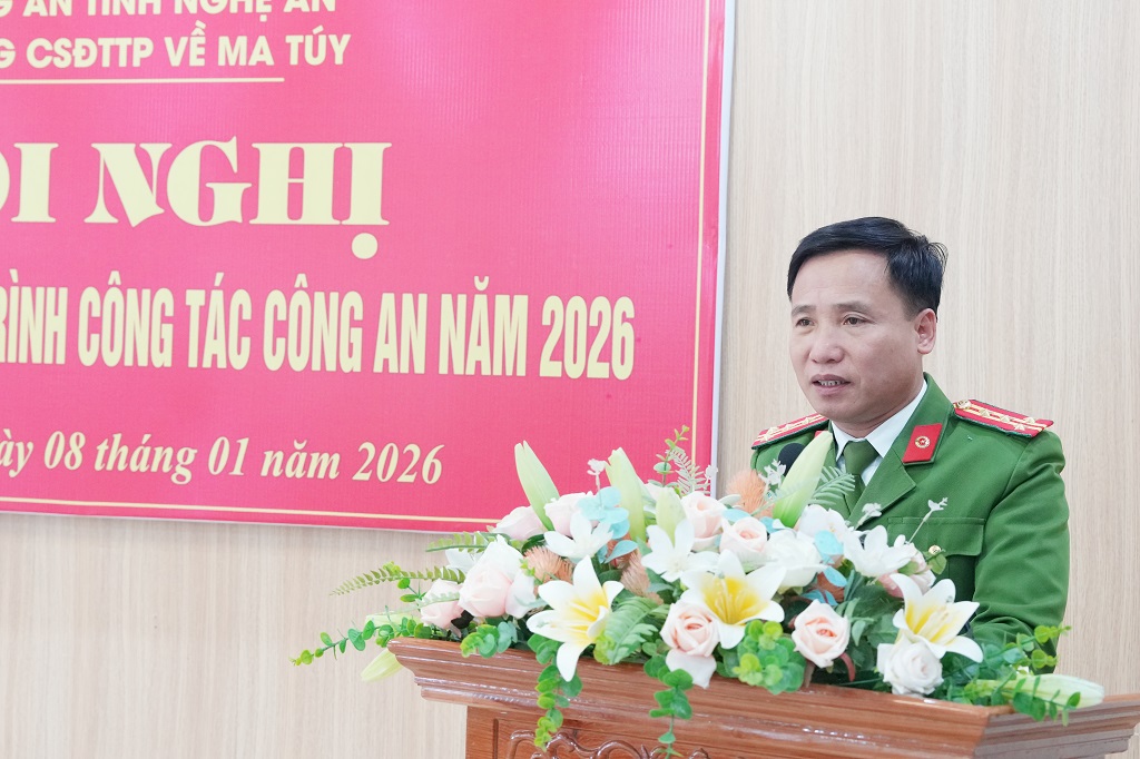 Đồng chí Đại tá Nguyễn Duy Thanh, Ủy viên Ban Thường vụ Đảng ủy, Phó Giám đốc Công an tỉnh phát biểu chỉ đạo tại Hội nghị