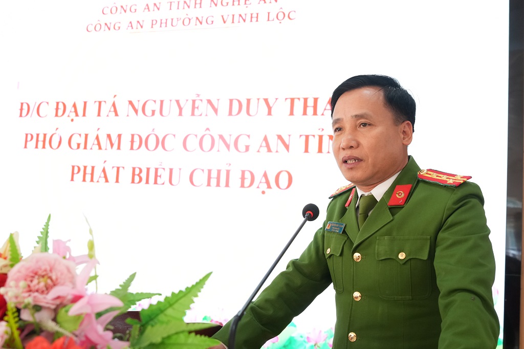 Đồng chí Đại tá Nguyễn Duy Thanh, Ủy viên Ban Thường vụ Đảng ủy, Phó Giám đốc Công an tỉnh phát biểu chỉ đạo tại Hội nghị
