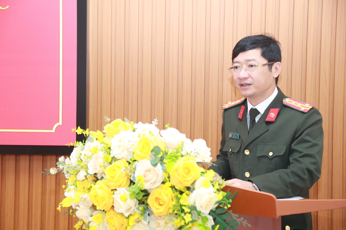 Đồng chí Đại tá Trần Ngọc Tuấn – Phó Giám đốc Công an tỉnh phát biểu chỉ đạo tại Hội nghị