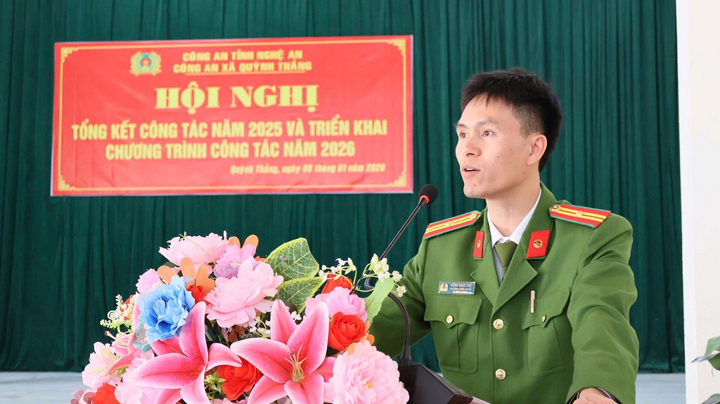 Thiếu tá Đặng Ngọc Trợ, Trưởng Công an xã Quỳnh Thắng phát biểu