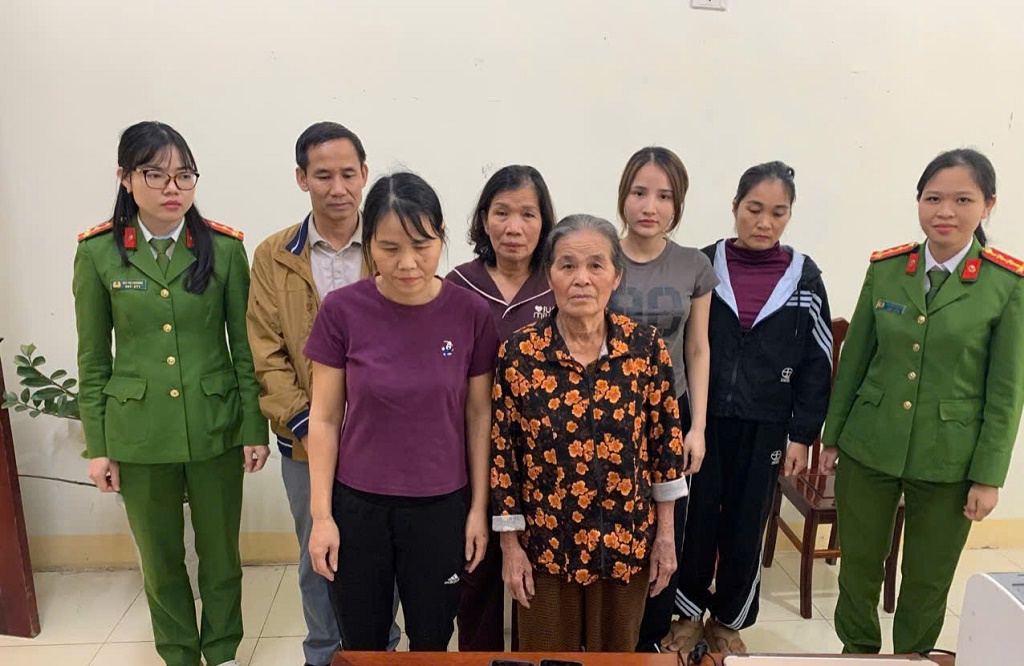    Đối tượng tại cơ quan Công an