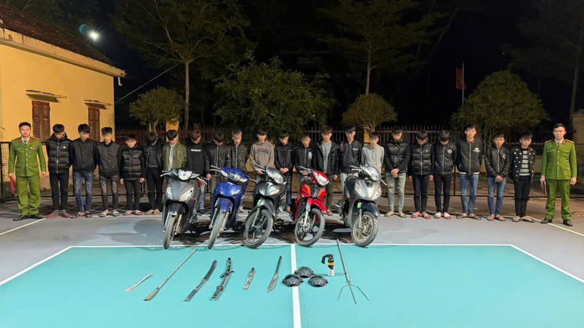 Đối tượng bị bắt giữ cùng tang vật