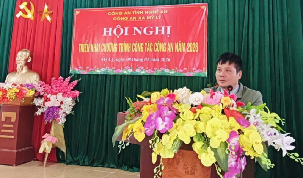 Đồng chí Nguyễn Anh Đoài, Bí thư Đảng ủy, Chủ tịch HĐND xã phát biểu chỉ đạo tại Hội nghị