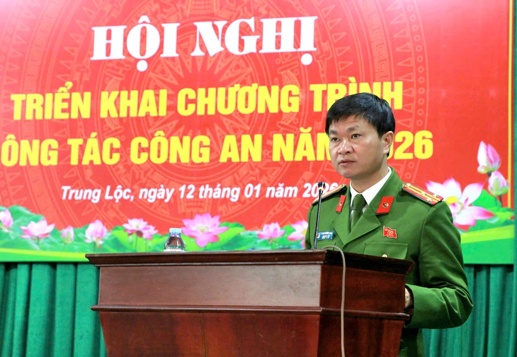 Đồng chí Thượng tá Phạm Thành Long, Ủy viên Ban Thường vụ Đảng ủy,  Phó Giám đốc Công an tỉnh phát biểu chỉ đạo tại Hội nghị