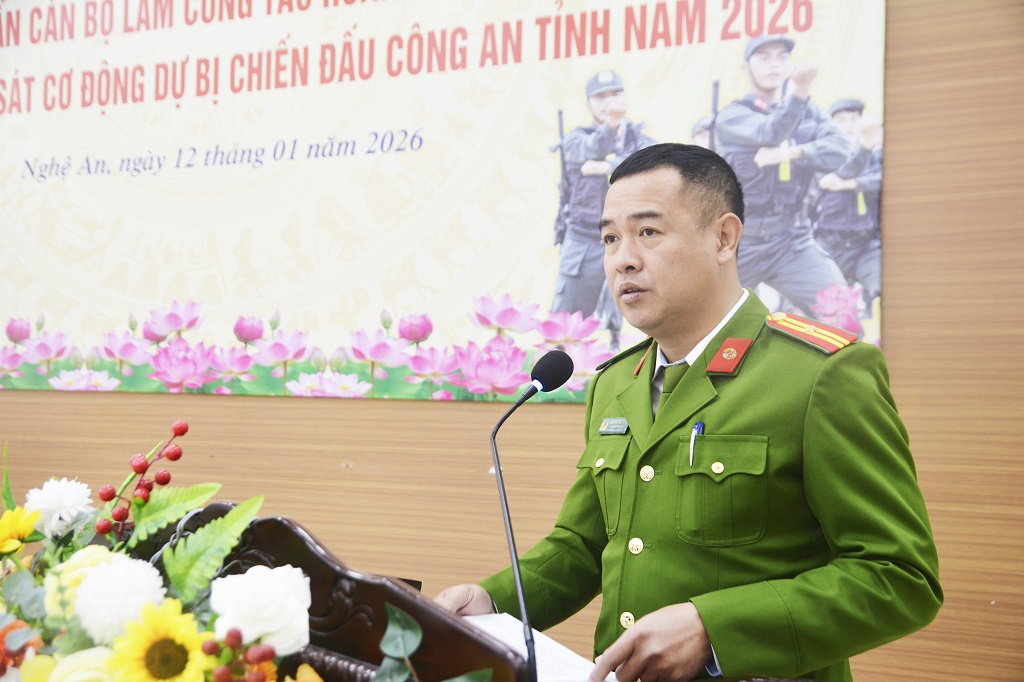 Đại diện Ban huấn luyện triển khai quy định lớp học 