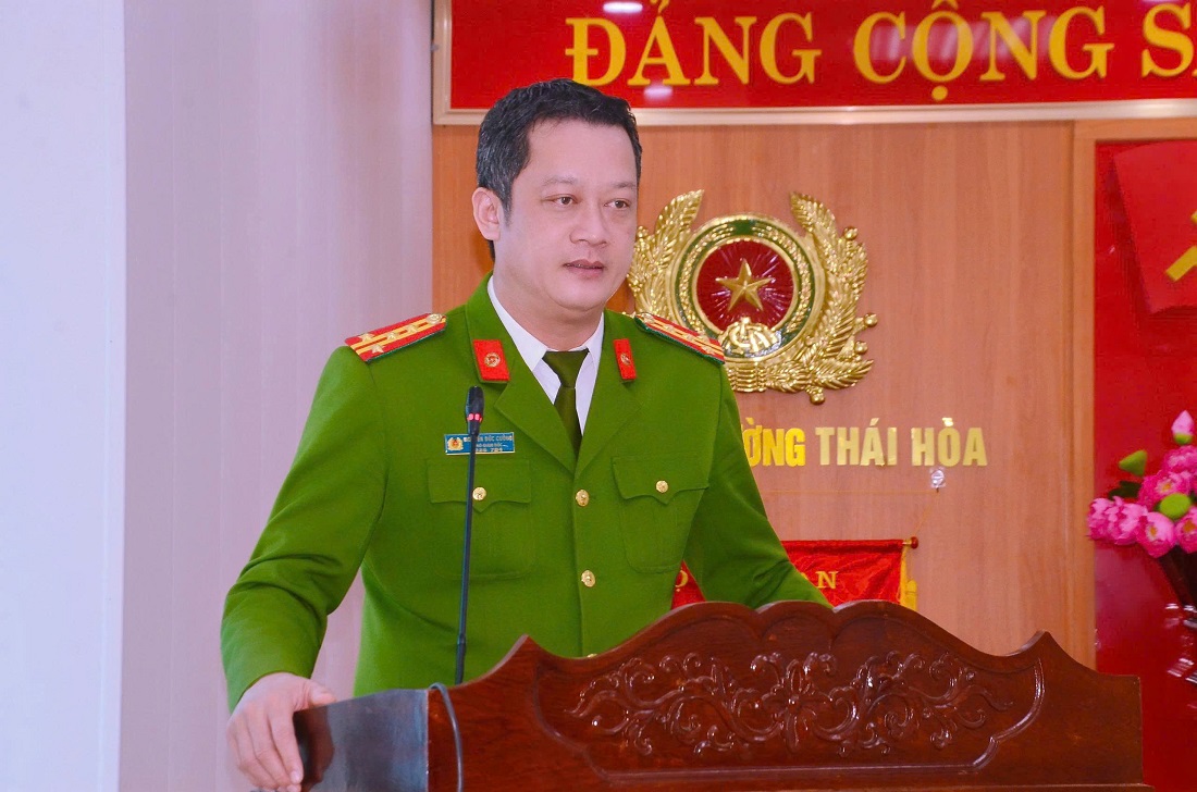 Đồng chí Đại tá Nguyễn Đức Cường, Phó Giám đốc Công an tỉnh phát biểu chỉ đạo tại Hội nghị