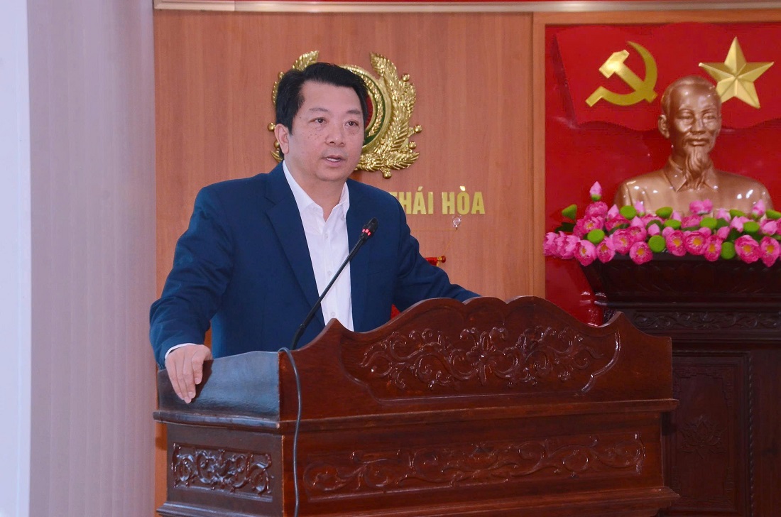 Đồng chí Chu Anh Tuấn, Tỉnh ủy viên, Bí thư Đảng ủy, Chủ tịch HĐND phường phát biểu chỉ đạo tại Hội nghị