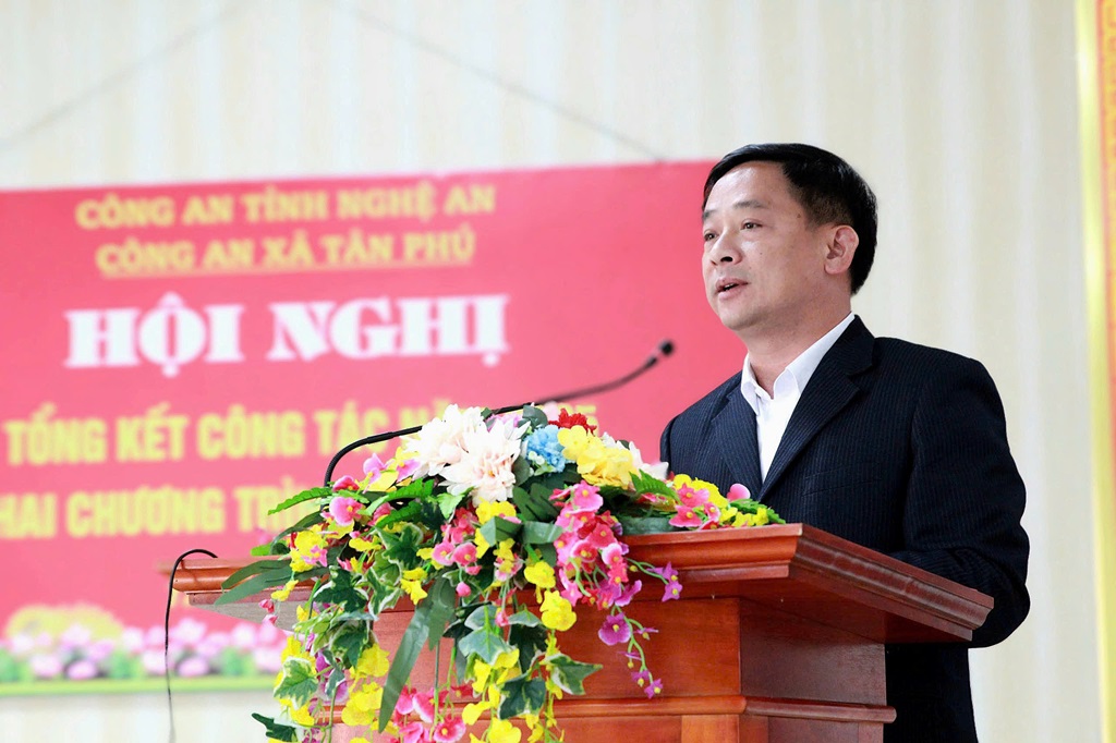 Đồng chí Nguyễn Xuân Thắng – Bí thư Đảng ủy, Chủ tịch HĐND xã Tân Phú phát biểu chỉ đạo tại Hội nghị