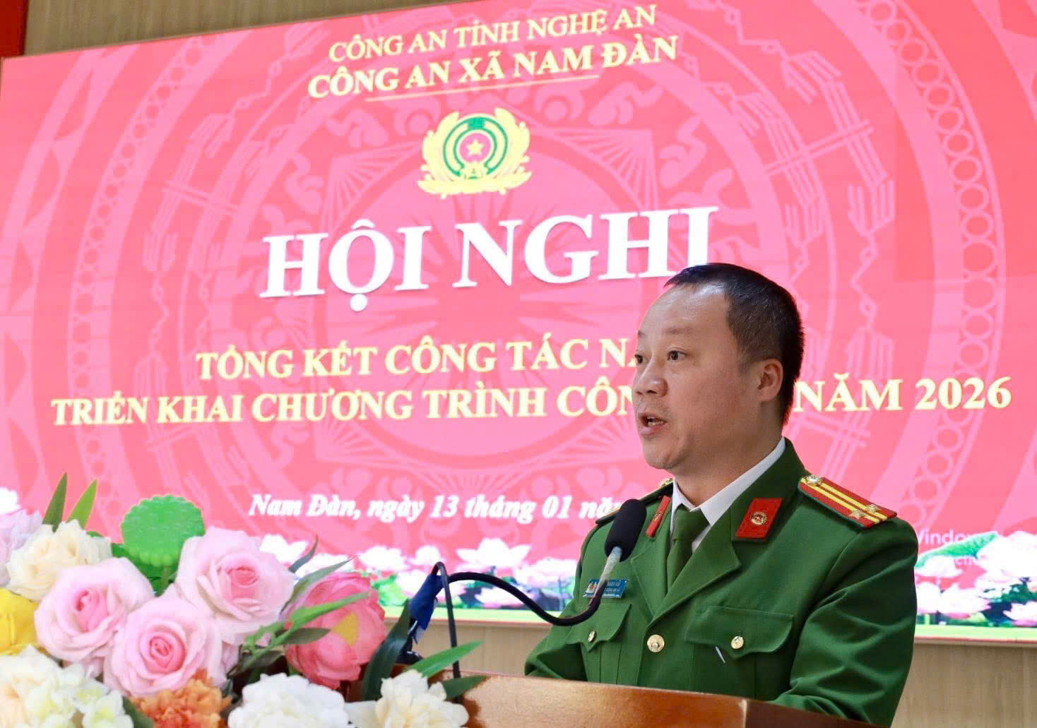 Đồng chí Trung tá Lê Thanh Hải, Trưởng Công an xã Nam Đàn phát biểu tại Hội nghị