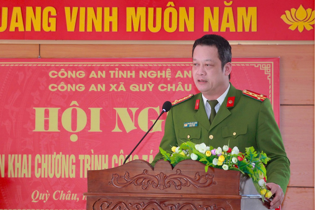 Đồng chí Đại tá Nguyễn Đức Cường - Ủy viên Ban Thường vụ Đảng ủy, Phó Giám đốc Công an tỉnh phát biểu chỉ đạo tại Hội nghị