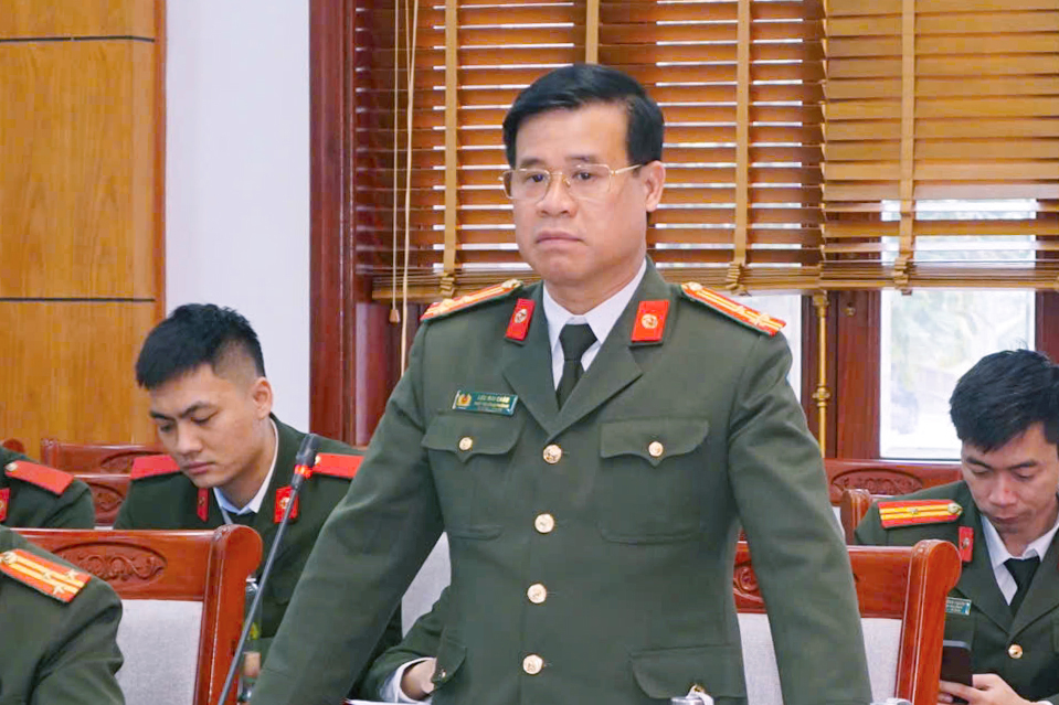 Đồng chí Thượng tá Lưu Mai Châu, Phó Trưởng Phòng Tổ chức cán bộ phát biểu tại Lễ tổng kết