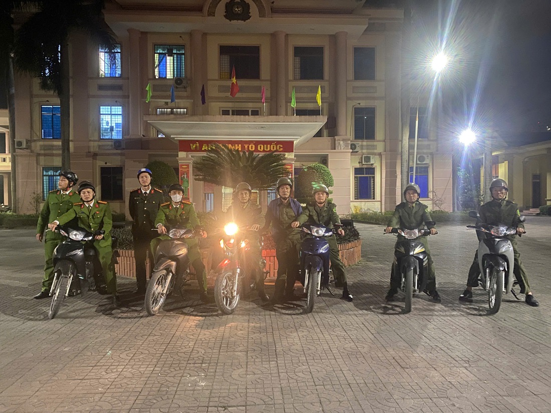 Các tổ 373 Công an tỉnh và Công an xã, phường huy động lực lượng phương tiện thực hiện tuần tra, kiểm soát, bảo đảm ANTT, TTATGT trên tuyến, địa bàn