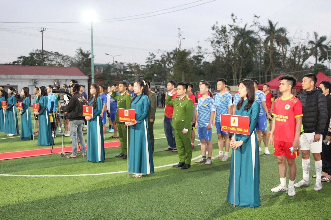 Các đội tham gia giải đấu