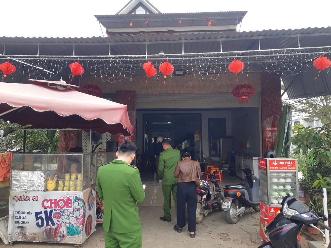 Cơ quan chức năng kiểm tra tại cơ sở sản xuất, kinh doanh, chế biến thực phẩm