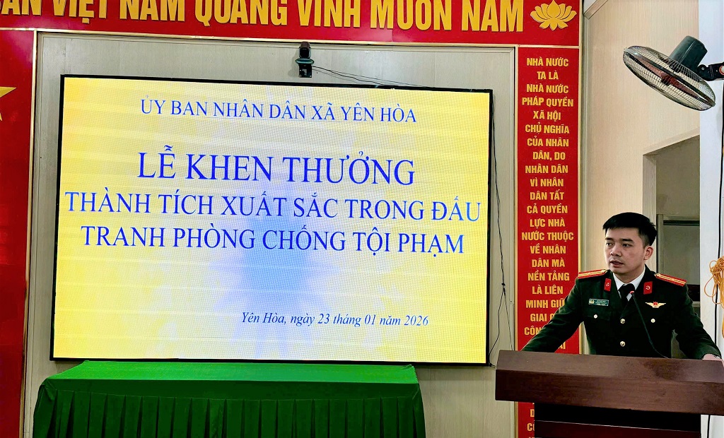 Đại diện Công an xã phát biểu