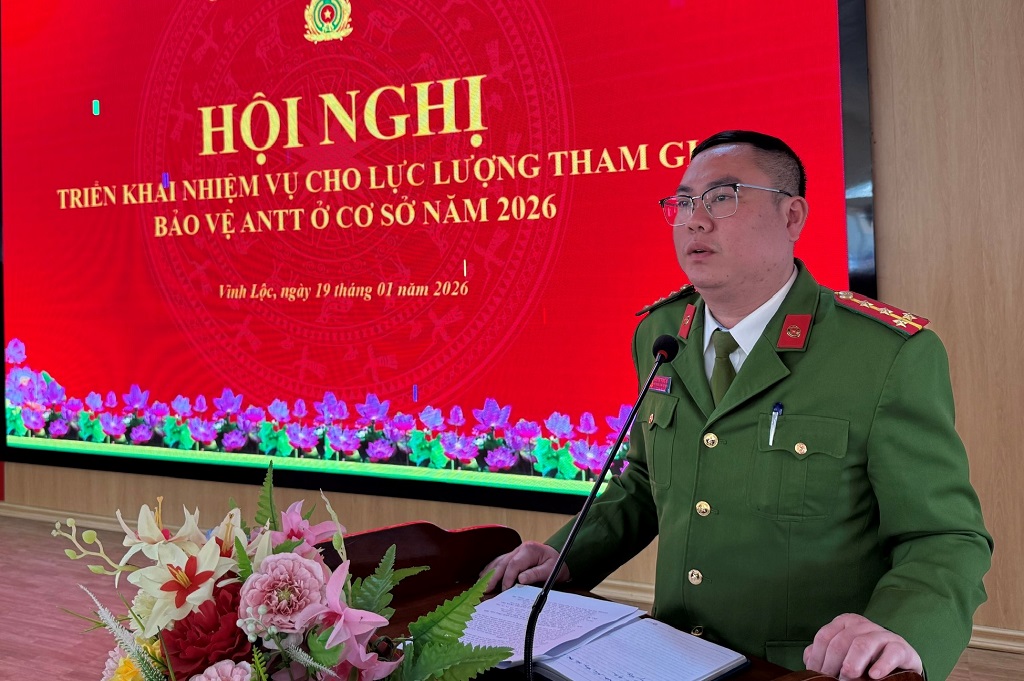 Đại diện Công an phường phát biểu tại Hội nghị