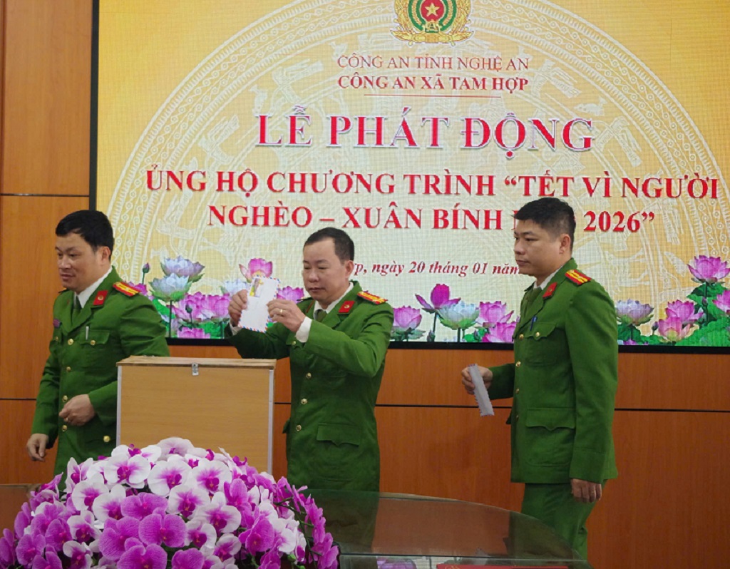 Công an xã tổ chức Lễ phát động