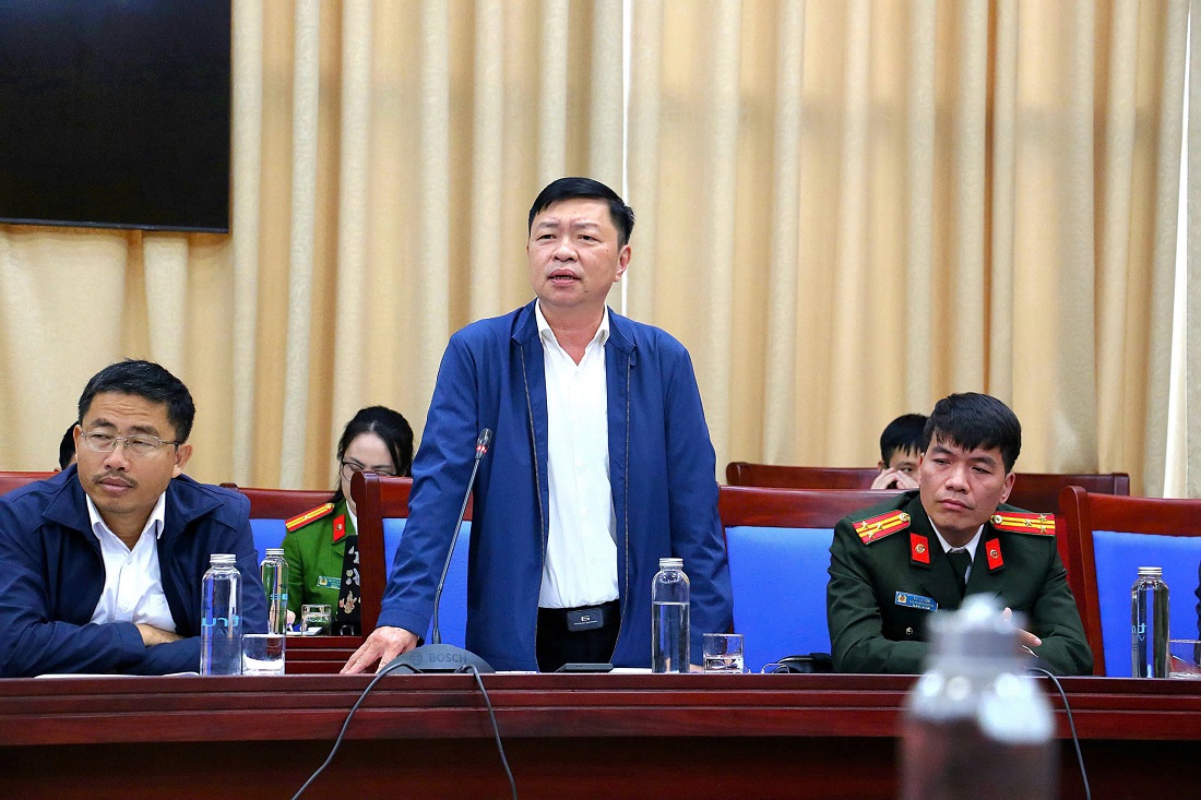 Đại biểu phát biểu