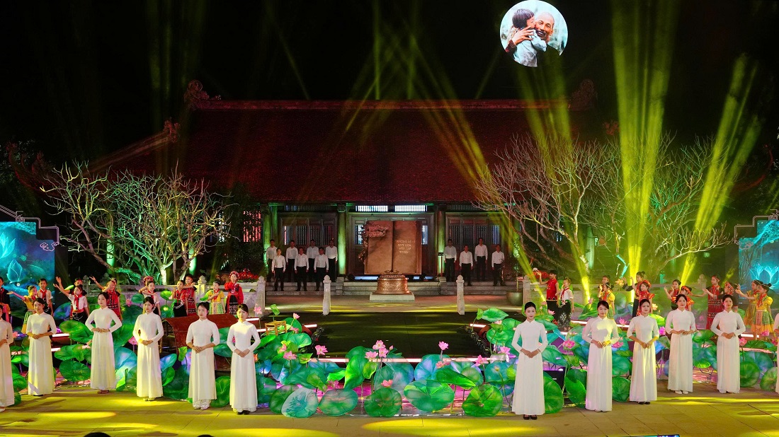 Các tiết mục nghệ thuật đặc sắc tại điểm cầu Nghệ An