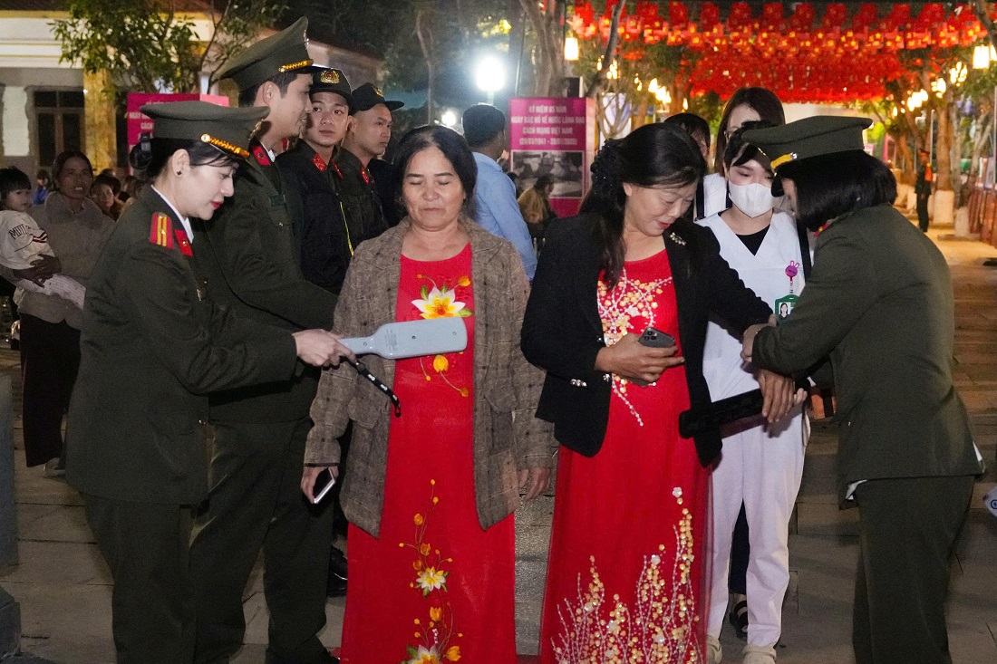 Công an Nghệ An huy động lực lượng, phương tiện bảo đảm tuyệt đối an ninh, an toàn sự kiện