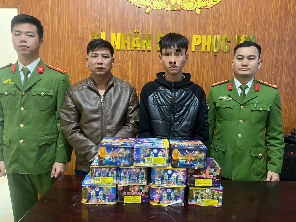 Hai đối tượng tại cơ quan Công an