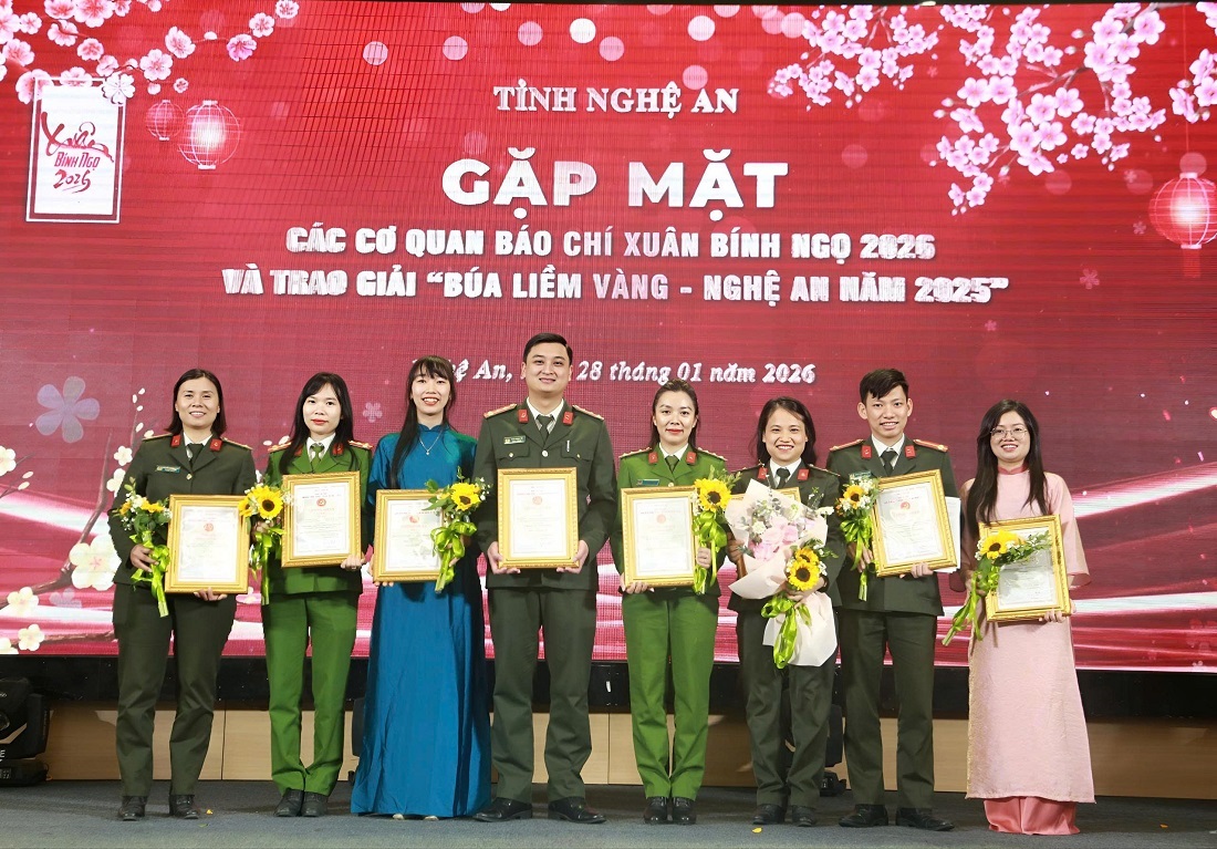 Tác giả, nhóm tác giả thuộc Công an tỉnh Nghệ An đạt giải tại Giải Báo chí “Búa liềm vàng - Nghệ An năm 2025”