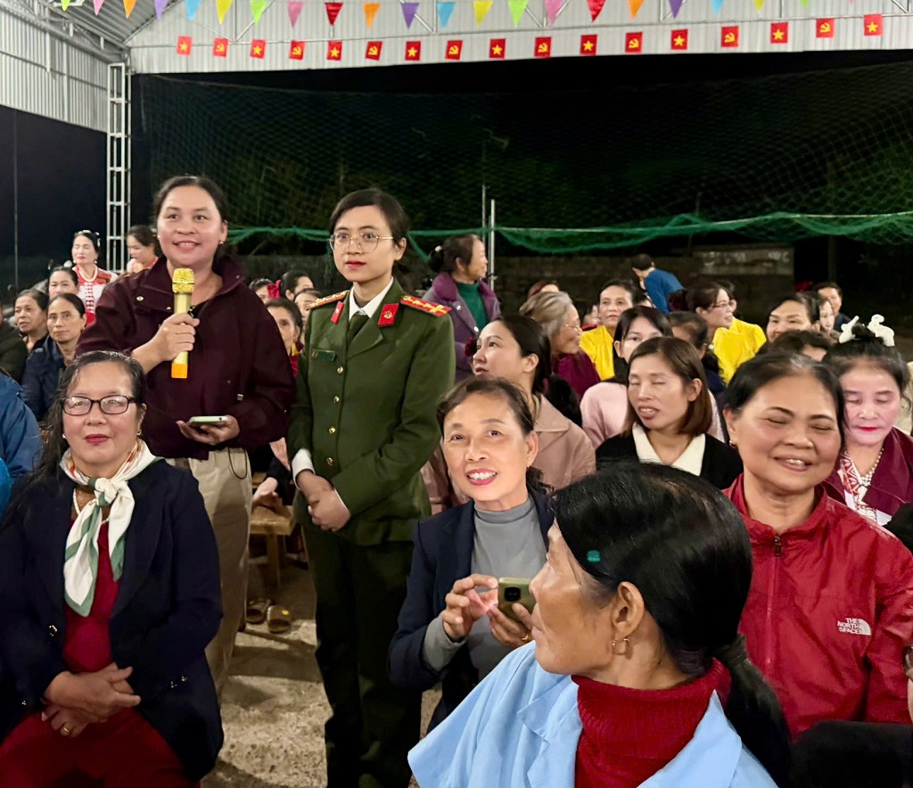 Tổ chức giao lưu hỏi – đáp trong buổi tuyên truyền