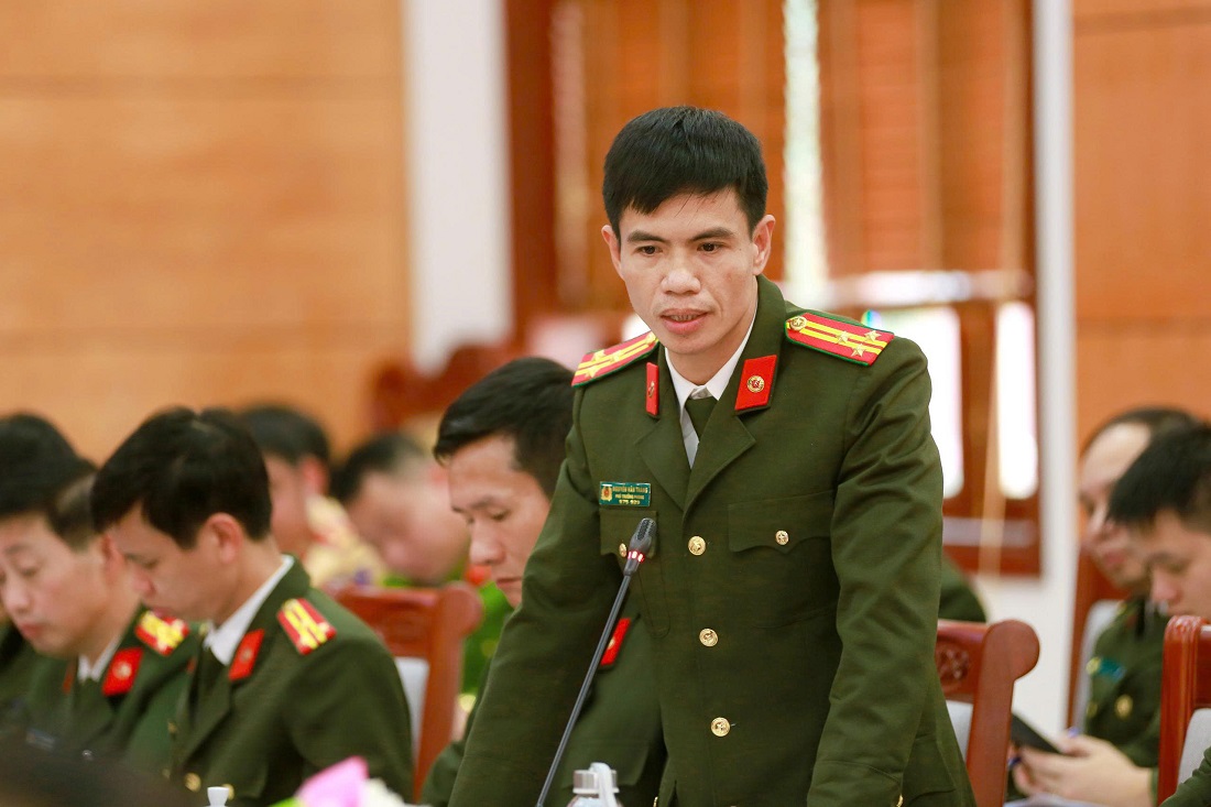 Đại diện Lãnh đạo các phòng chức năng phát biểu