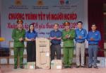 Công an xã Tân Châu mang Tết ấm đến miền Tây xứ Nghệ