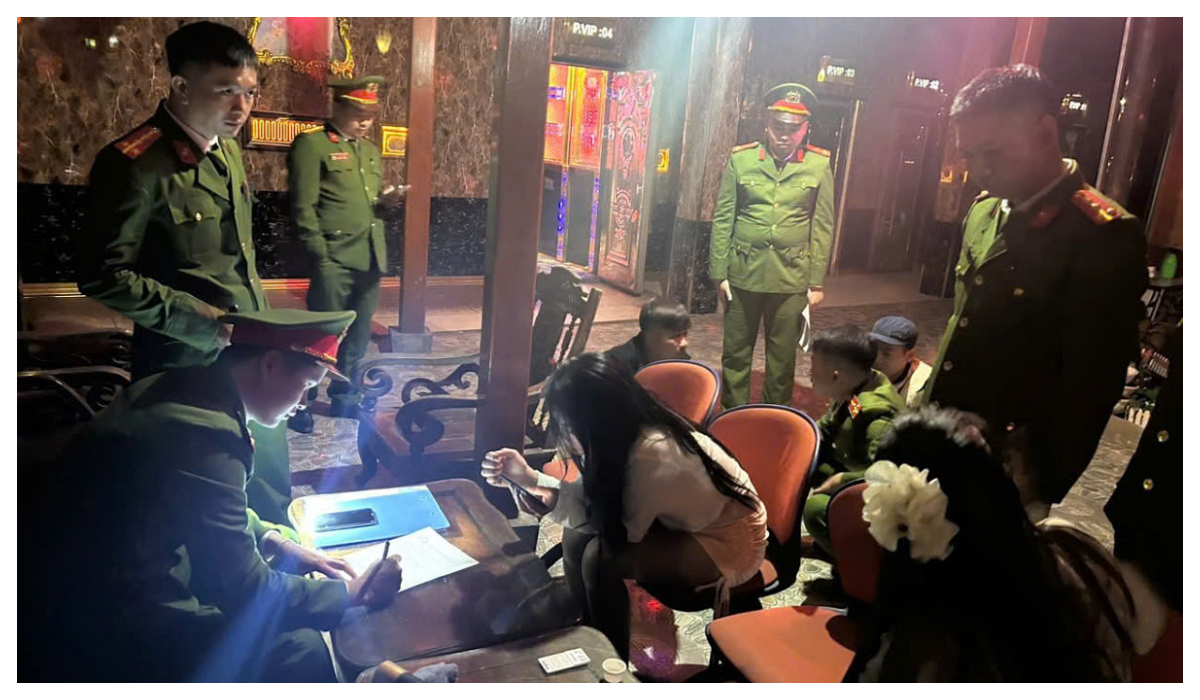 Nghệ An phân cấp thẩm quyền cấp phép karaoke, vũ trường