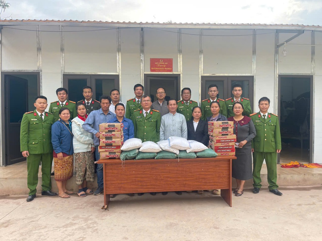 Xã Mỹ Lý đón đoàn công tác xã Lòng Cắng (Lào) sang thăm, chúc Tết Xuân Bính Ngọ 2026