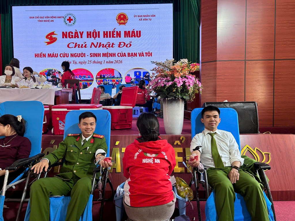 Tham gia Ngày hội hiến máu 