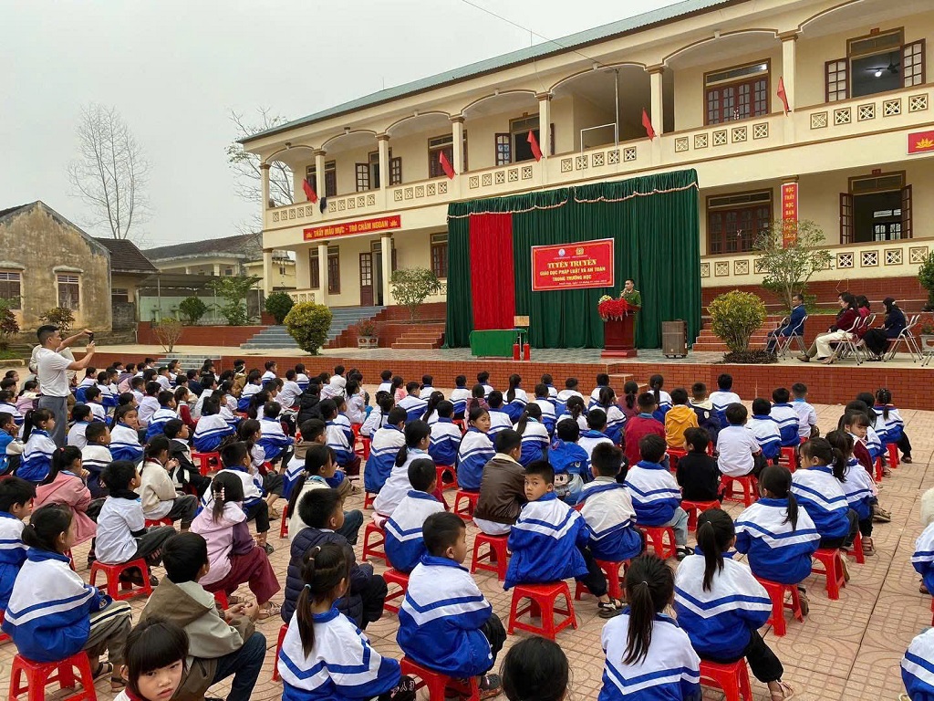 Tổ chức tuyên truyền pháp luật