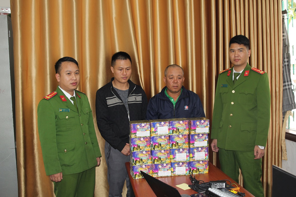 Công an phường Trường Vinh liên tiếp phát hiện, xử lý hành vi sản xuất, tàng trữ pháo nổ trái phép