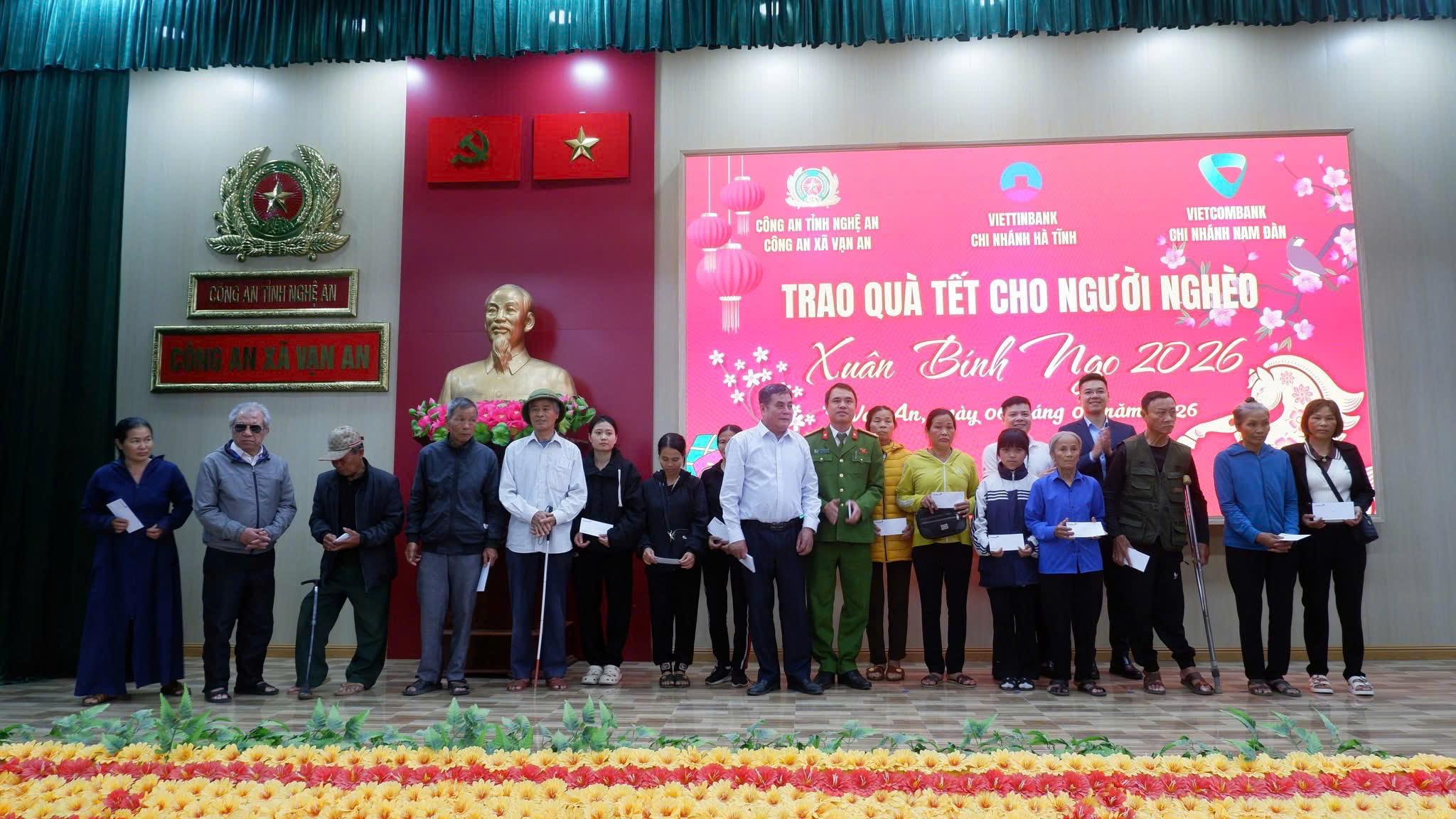 170 suất quà đến với người nghèo, người có hoàn cảnh khó khăn