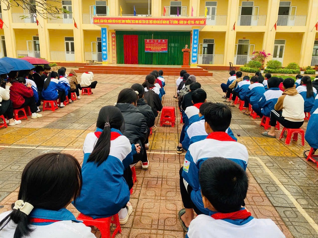 Toàn cảnh buổi tuyên truyền 