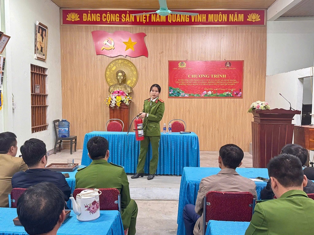 Công an xã Đông Hiếu tuyên truyền chấp hành quy định pháp luật liên quan đến phòng cháy, chữa cháy và cứu nạn cứu hộ