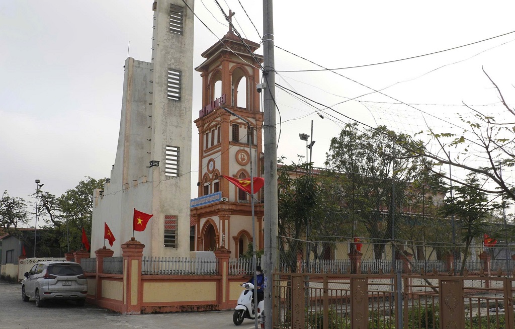 Nhiều cơ sở tôn giáo trên địa bàn tỉnh Nghệ An treo cờ Tổ quốc trong dịp Tết cổ truyền dân tộc