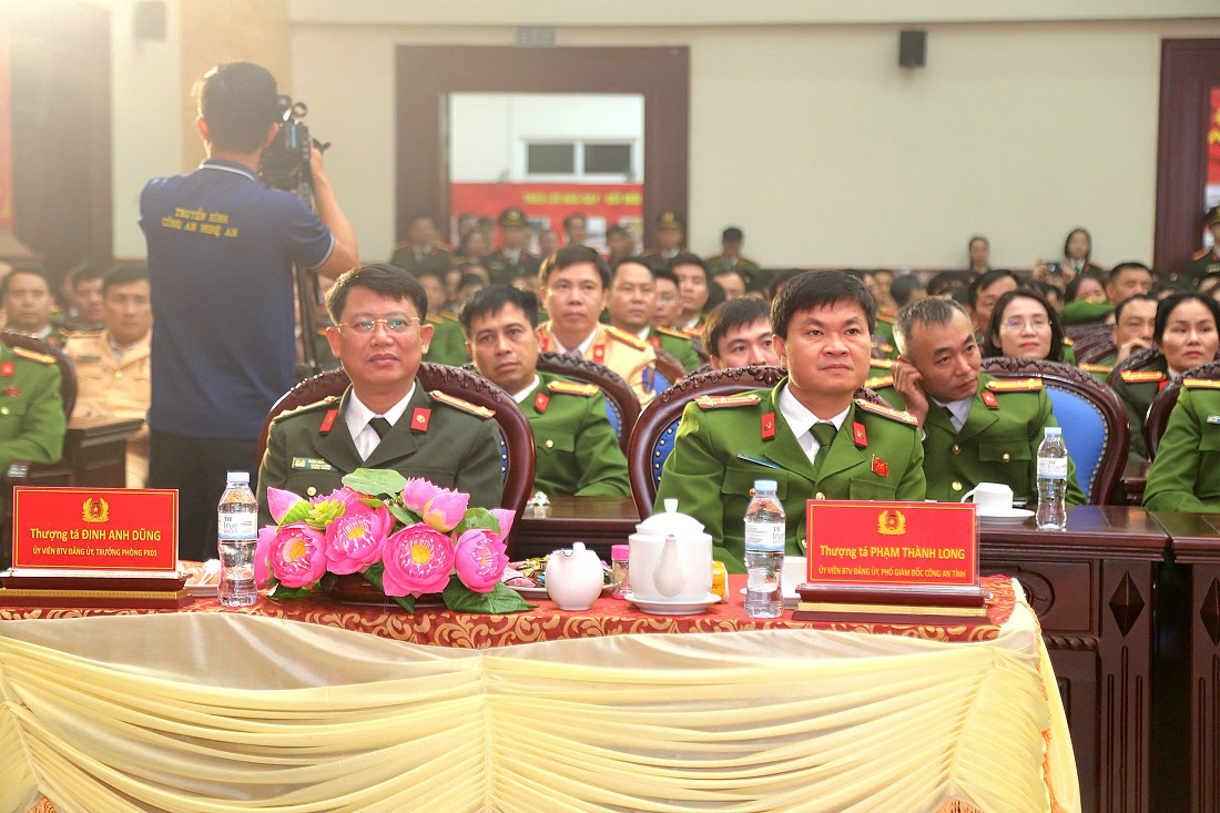 Đại biểu tham dự buổi gặp mặt