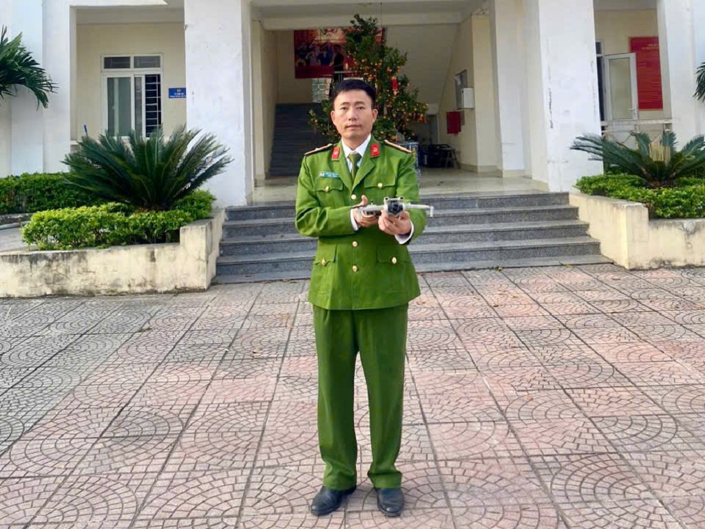 Flycam giúp lực lượng Công an ghi nhận những vi phạm về pháo