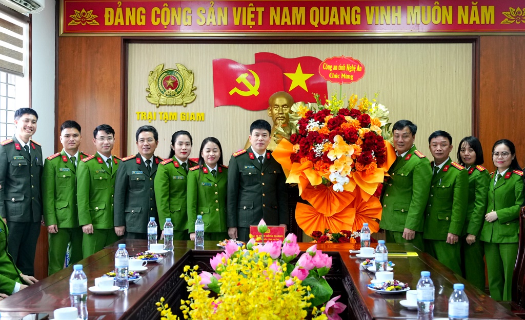 Chúc mừng Bệnh xá Trại Tạm giam, Công an Nghệ An