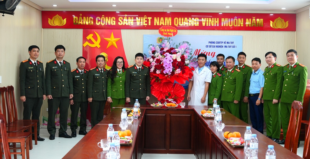 Chúc mừng Cơ sở cai nghiện ma túy số 1, Công an Nghệ An