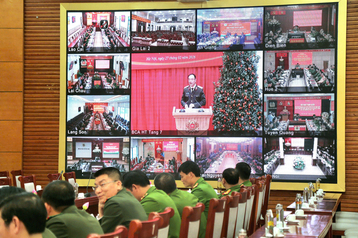 Hội nghị được tổ chức theo hình thức trực tiếp kết hợp trực tuyến