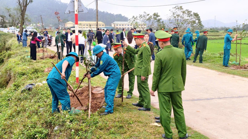 Công an xã Hải Lộc hưởng ứng 